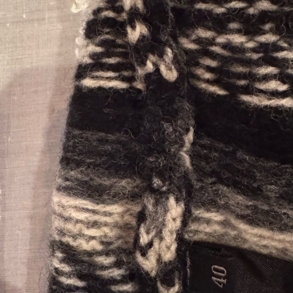 ❤️ PRADA Black, White and Shaded Grey Women’s Sweater. Size: 40 - Picture 7 of 16